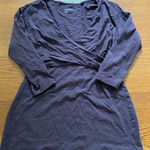 Stretchy purple Gap nursing top 3/4 sleeves sz M